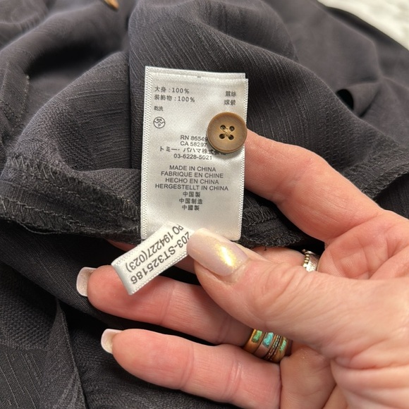 Tommy Bahama Men's Black "2021" Embroidered Short Sleeve Button Down Size XL - Picture 6 of 9